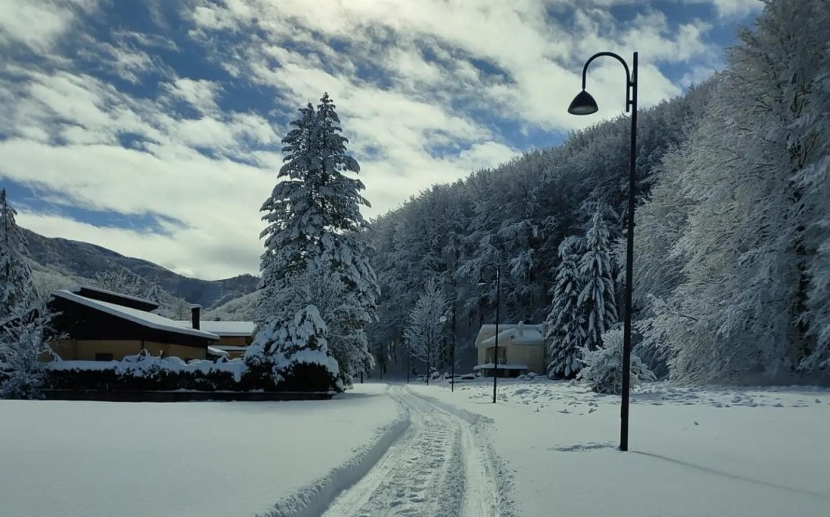 Laceno, in arrivo l’inverno: obblighi, sicurezza e consigli per raggiungere l’altopiano