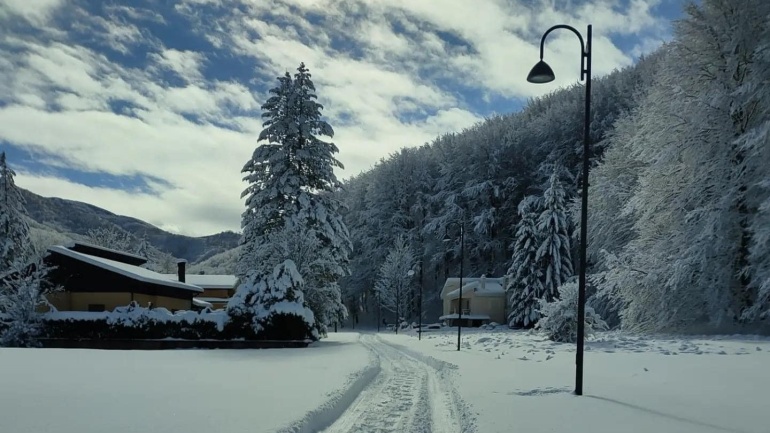 Laceno, in arrivo l’inverno: obblighi, sicurezza e consigli per raggiungere l’altopiano